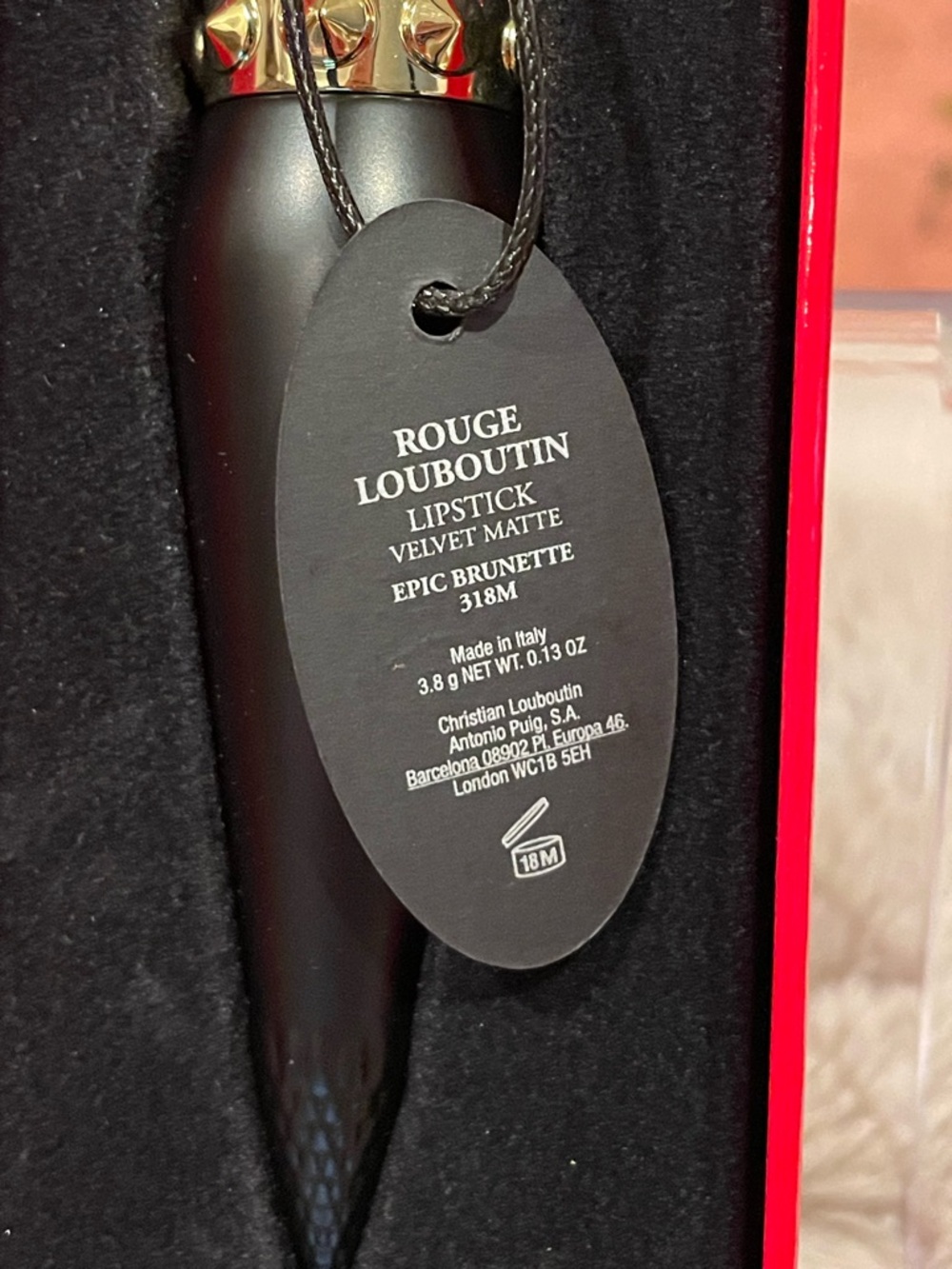 Christian Louboutin Velvet Matte lipstick Epic Brunette 318 - Picture 12 of 12